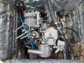 Cornish Crabber Shrimper 19 MKll - Engine