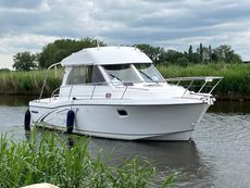 Beneteau Antares Series 9