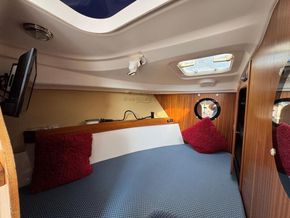 Quicksilver 700 Weekender  - Forward Cabin