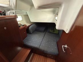 2004 Beneteau Oceanis 473 21