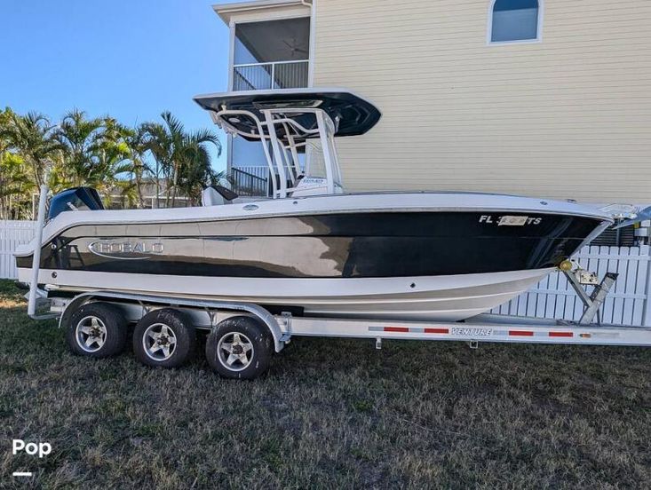 2019 Robalo 242 cc