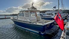 Grand Banks Eastbay 38 HX