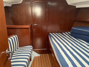 Beneteau Oceanis 411 - Master Cabin