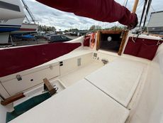 2003 Cape Cutter 19