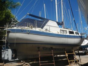 Finnsailer 35 Bow Thruster - Main Photo