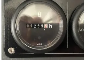 Hour meter reading 4289.2 hours on a 2020 Leopard 40.