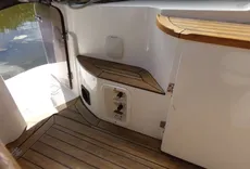 2004 Sealine S23