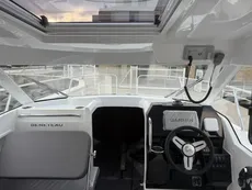 2025 Beneteau Antares 8