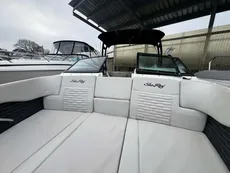 2022 Sea Ray SPX 230