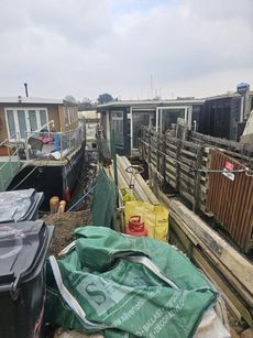 Residential Houseboat   Barge Conversion
