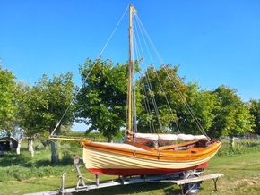 Mast up on Trailer
