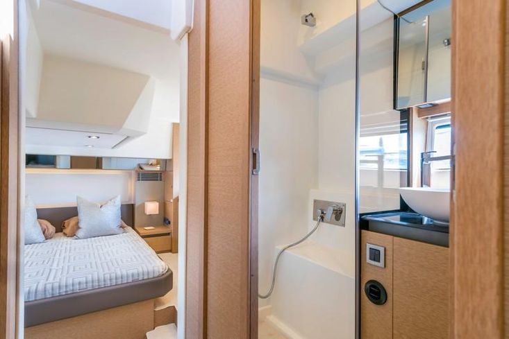 2023 Prestige 460 Fly