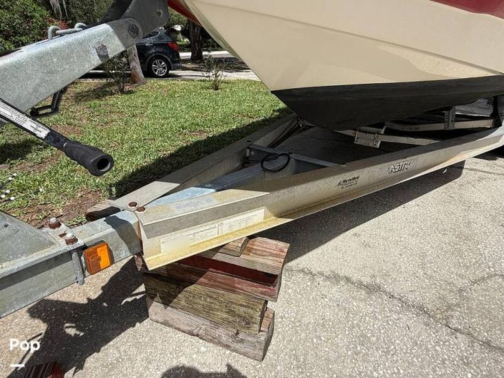 2016 NauticStar 223 DC Sport Deck