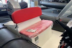 Bombard-500-Sunrider-chair