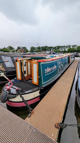 Swn-Y-Dwr - 57ft -Traditional Narrowboat 