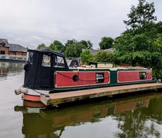 Betty - 40ft - Traditional Narrowboat 