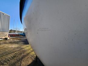 Westerly Tempest 31  - Hull Close Up