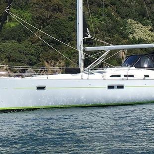 Exceptional condition Beneteau Oceanis 423 - Two Cabins