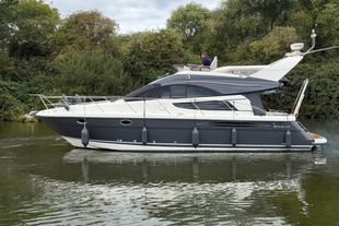 2005 Fairline Phantom 40