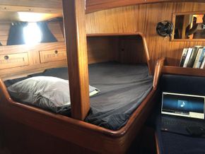 Back cabin with queen size bed