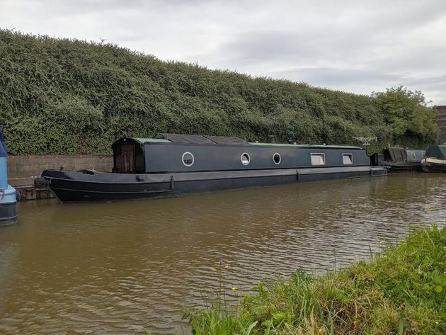 Rosè & Gin - 60' x 9' 2 Bedroom Built 2022