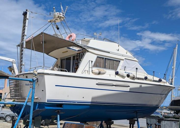 1984 Princess 38 Fly