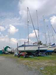 Sea Mist, Mirage 2700 twin keel yacht