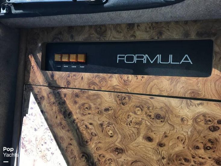 1984 Formula 302-SR1