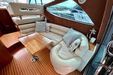 Galeon 390 Fly w/ Twin Volvo Penta D4, 2 x 260HP