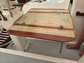 Trident Warrior 40  - Cockpit Table