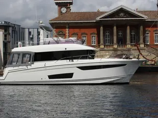 2013 Jeanneau Velasco 43