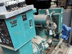 LOW HOUR CUMMINS / ONAN 37 KW GENERATOR SET