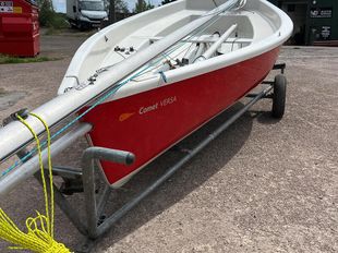Comet Versa – The Ultimate All-Rounder Dinghy sail number 242 new sail