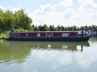 ATLAS • 50ft 1in, semi-traditional, 2+2 berths
