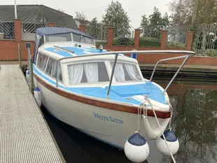1971 Eastwood 24