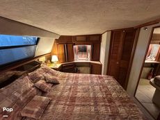 1986 Sea Ray 410 AFt Cabin