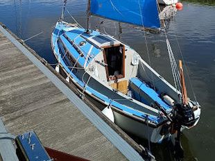 19ft Sailing Yacht. Bilge keels.