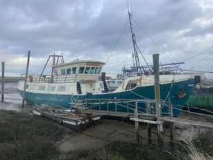 Retired Dutch Trawler/Houseboat