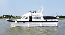 1982 Trader 41 + 2