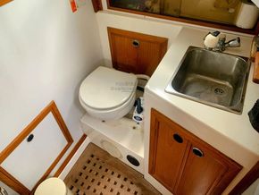 Seaward 29 Twin diesel engines - Heads