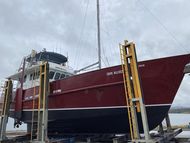 Great versatile steel vessel