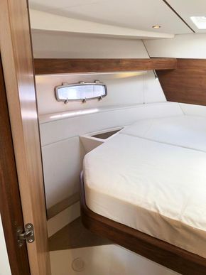 Sealine SC35