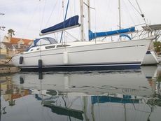 2000 Jeanneau Sun Odyssey 37