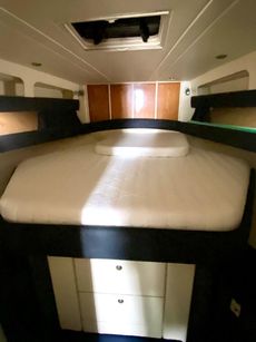 1995 Sunseeker Mustique 42