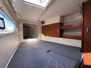 2014 Leopard 44 35