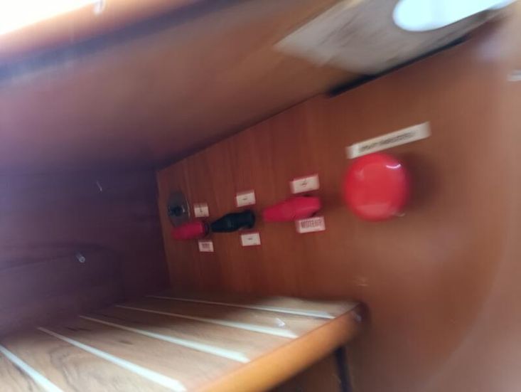 Jeanneau Merry Fisher 805 in outstanding condition
