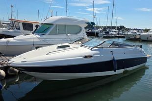 2005 Regal 2450 Cuddy