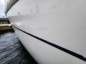 Moody S31  - Hull Close Up