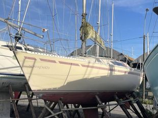 1982 Beneteau First 28