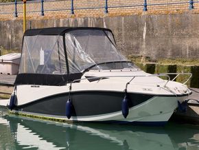 Quicksilver 505 Cabin Active  - Exterior